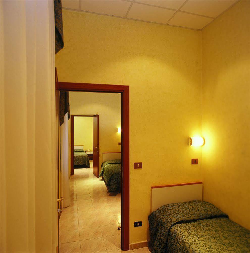 Hotel Oriente Рим Экстерьер фото